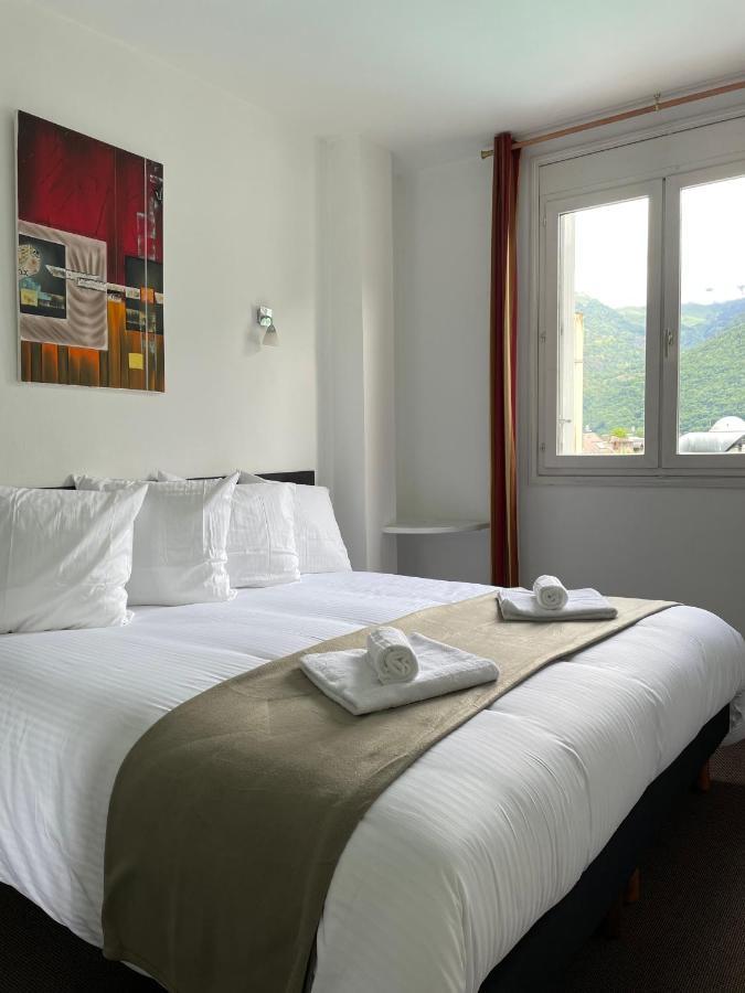Hotel & Spa Gasquet Bagneres-de-Luchon Bagian luar foto